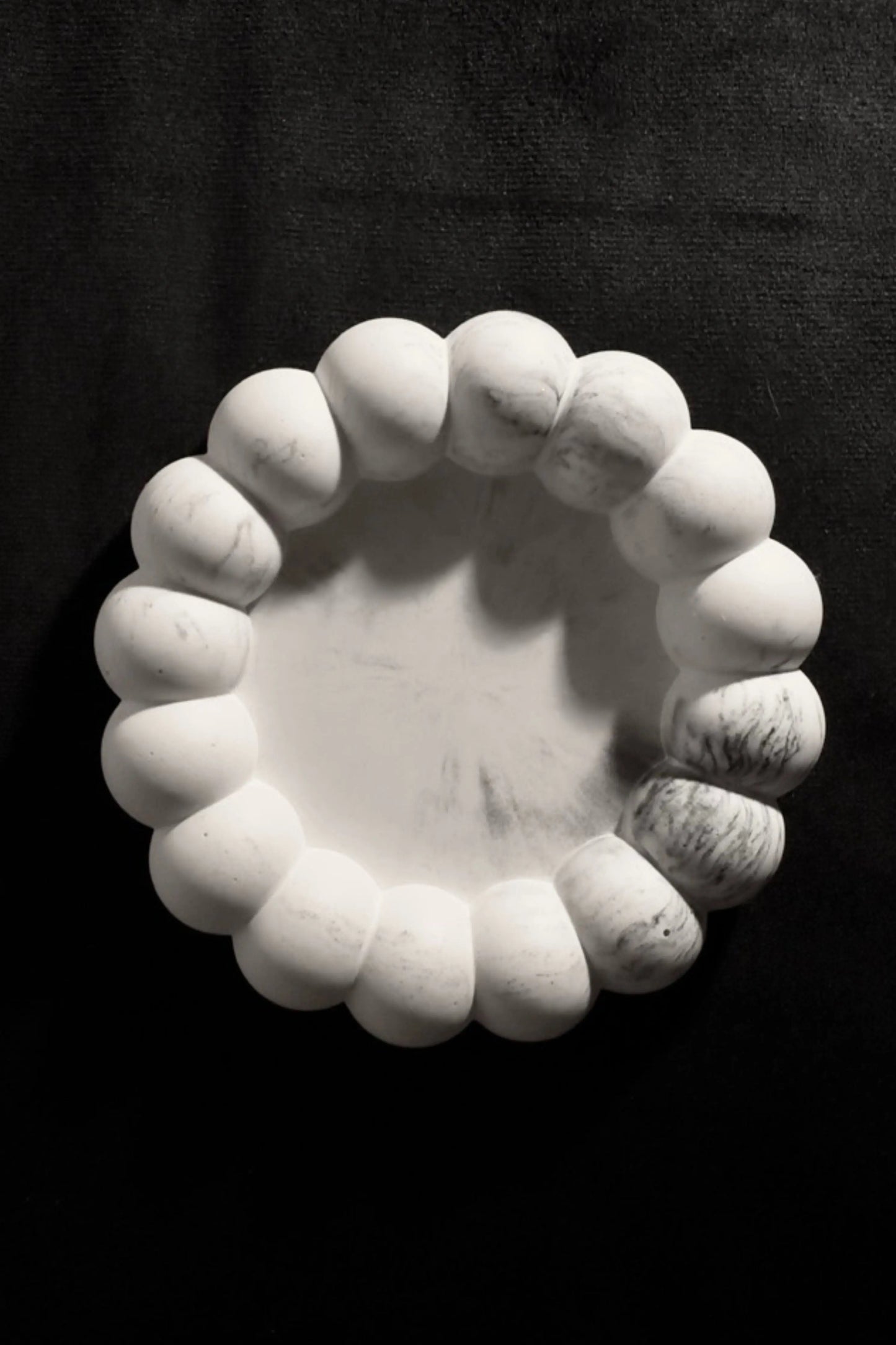 Plateau décoratif rond contour grosse bubble blanc, noir ou effet marbré